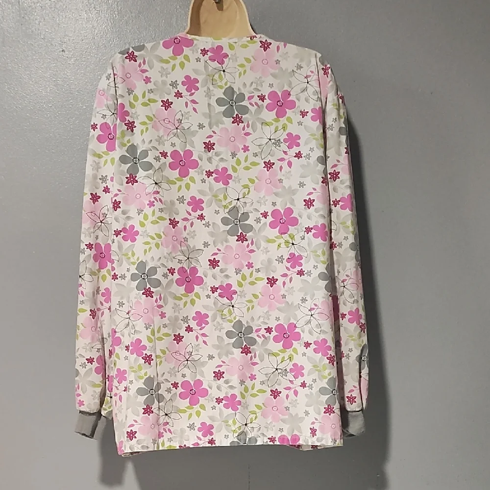 Floral Women's Nurses Scrub Jacket - Pink and Gray - Picture 10 of 17